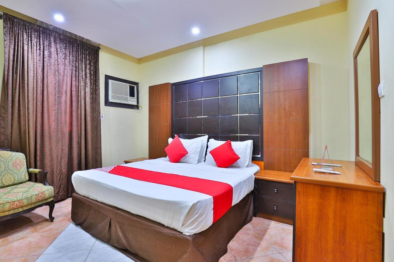 Oyo 396 Alam Al Sala Al Kobra Towers Hotel Jeddah Exterior photo
