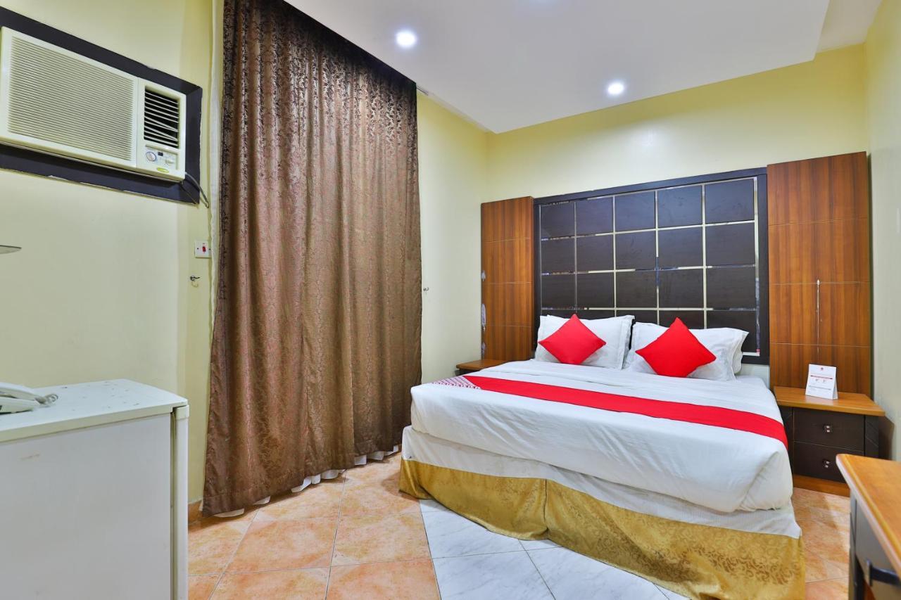 Oyo 396 Alam Al Sala Al Kobra Towers Hotel Jeddah Exterior photo