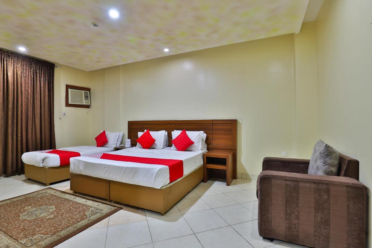 Oyo 396 Alam Al Sala Al Kobra Towers Hotel Jeddah Exterior photo