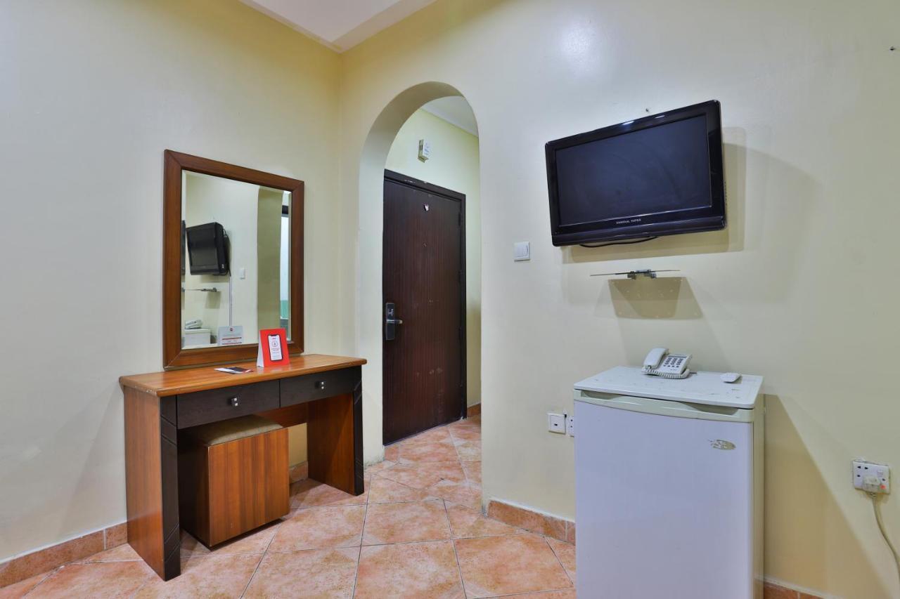 Oyo 396 Alam Al Sala Al Kobra Towers Hotel Jeddah Exterior photo