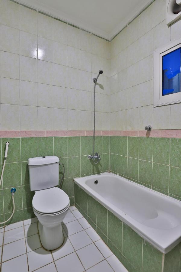 Oyo 396 Alam Al Sala Al Kobra Towers Hotel Jeddah Exterior photo