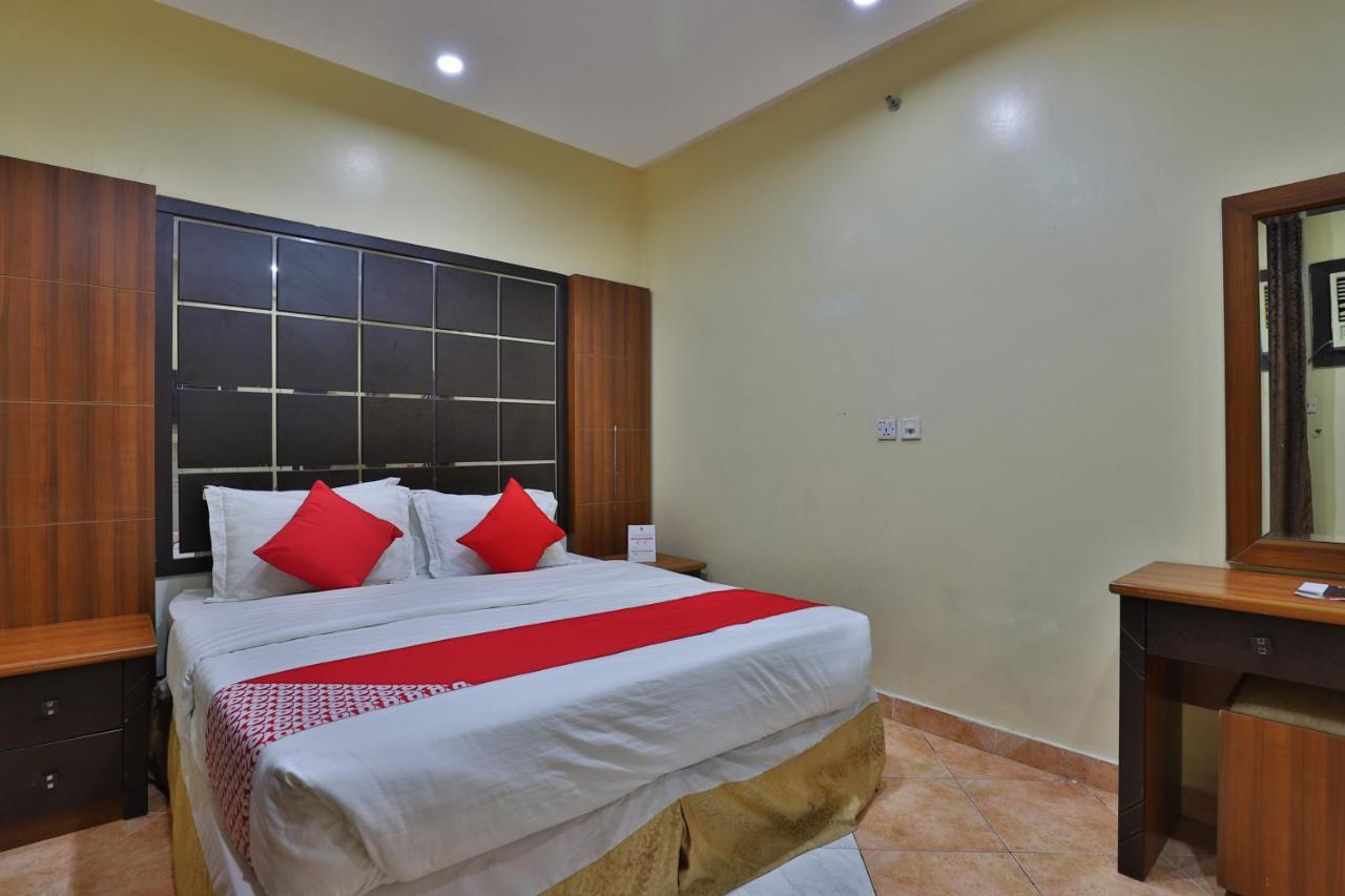 Oyo 396 Alam Al Sala Al Kobra Towers Hotel Jeddah Exterior photo